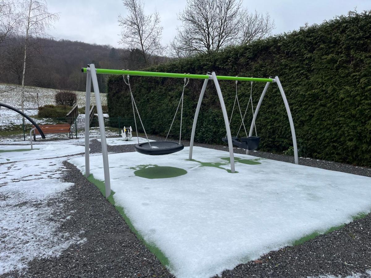 טלואר Entre Lac D'Annecy Et Montagnes, Golf Et Parapente A Pieds מראה חיצוני תמונה
