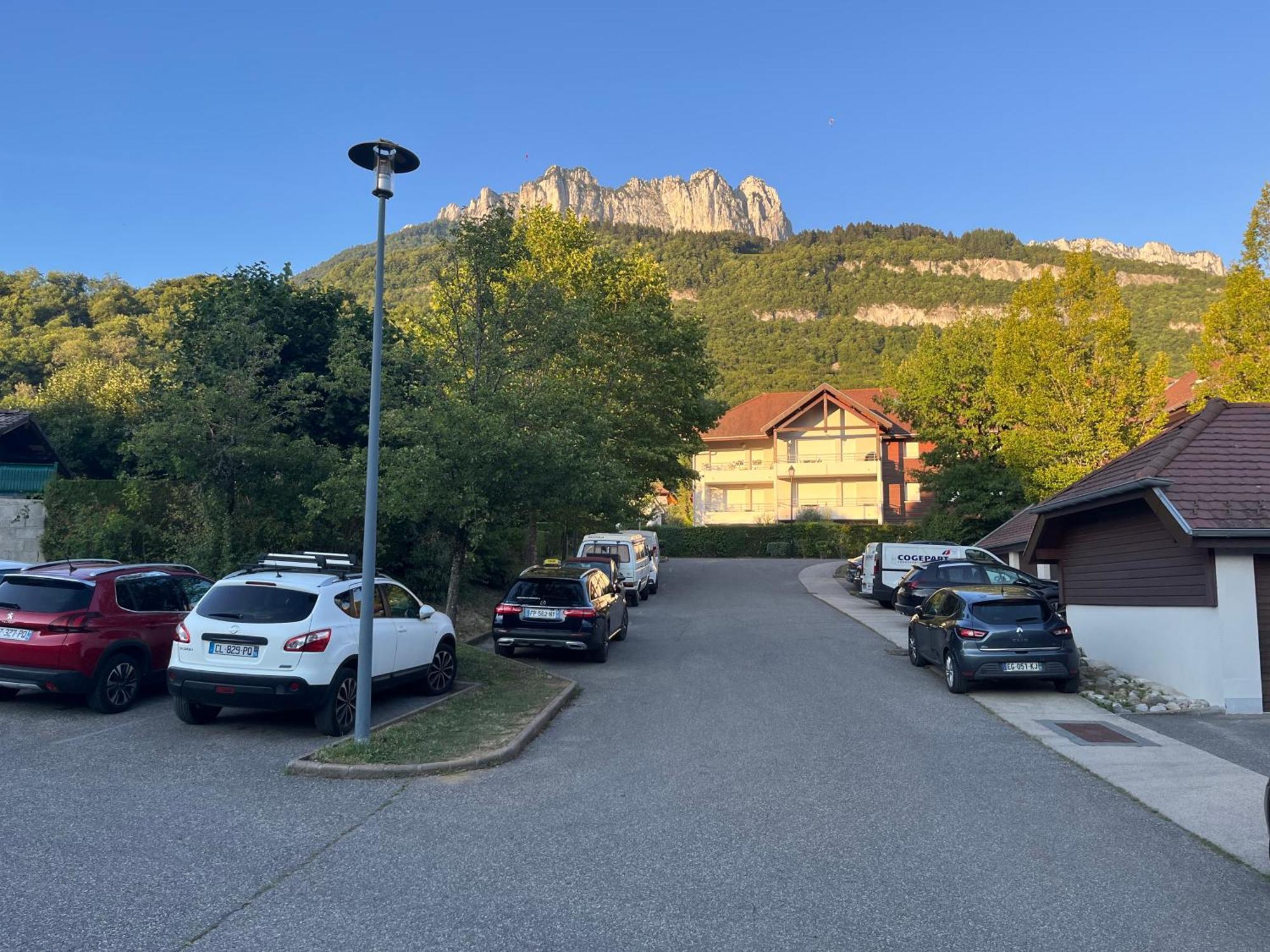 טלואר Entre Lac D'Annecy Et Montagnes, Golf Et Parapente A Pieds חדר תמונה